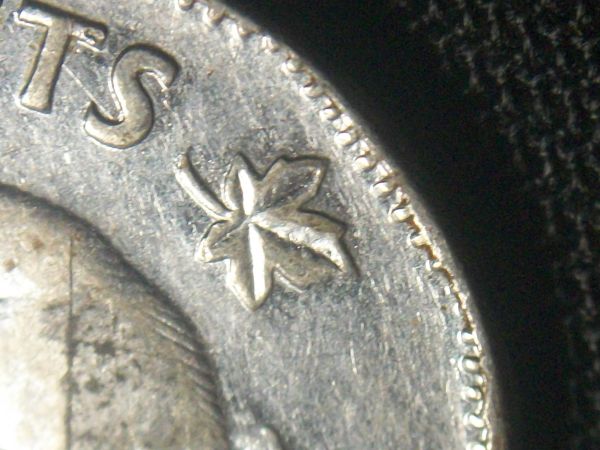 1953-Shoulder-Fold--Far-Leaf?